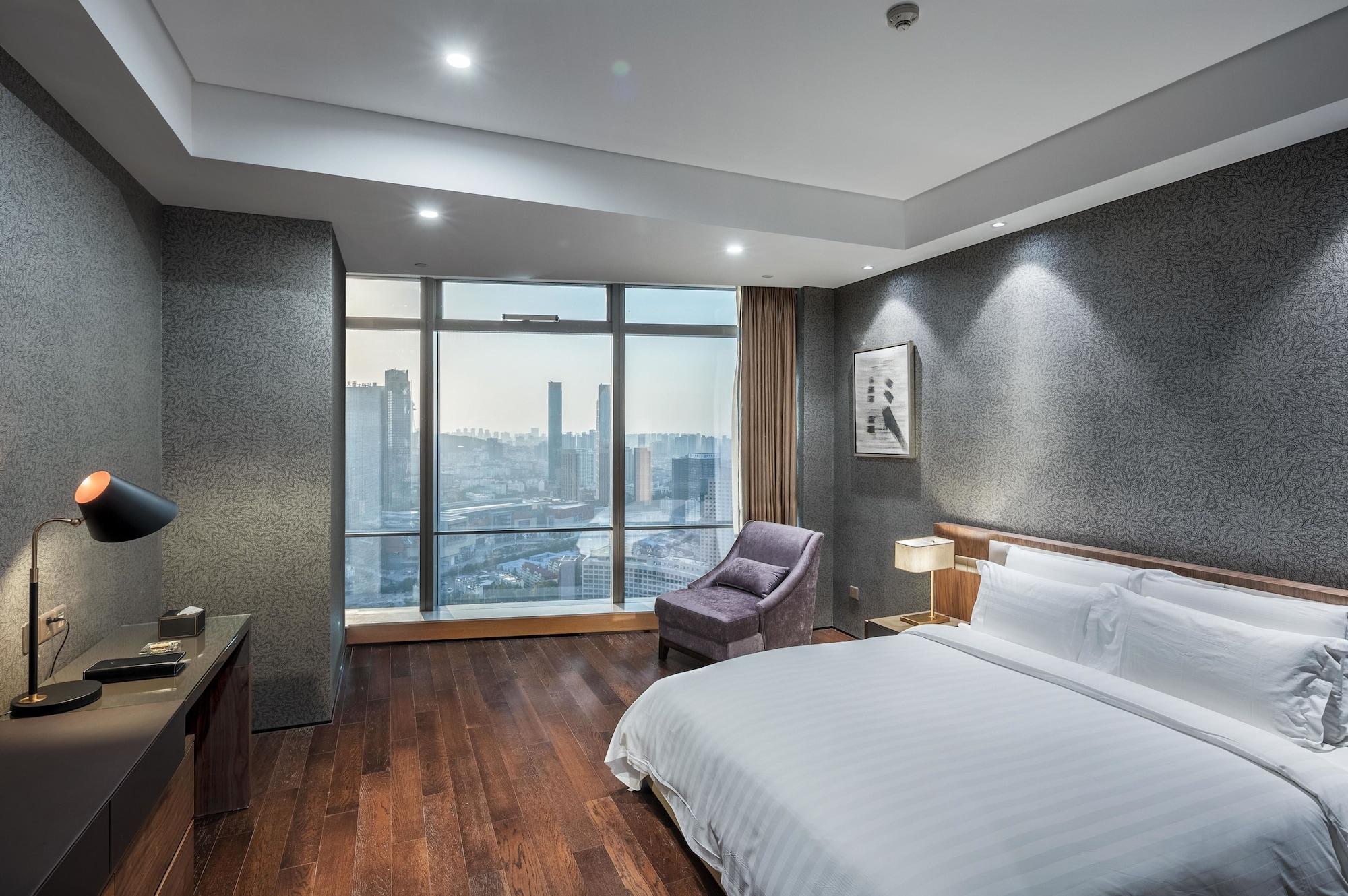 Grand Madison Qingdao Harbour-View Central（Former Qingdao Farglory Hotel） Екстериор снимка