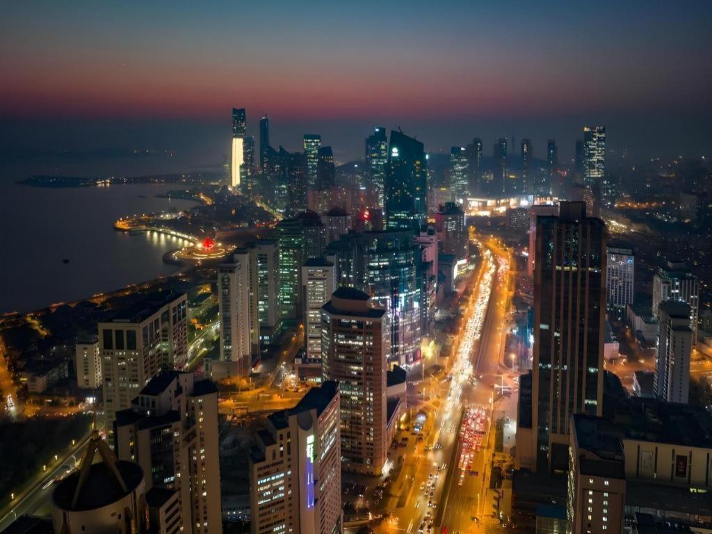 Grand Madison Qingdao Harbour-View Central（Former Qingdao Farglory Hotel） Екстериор снимка