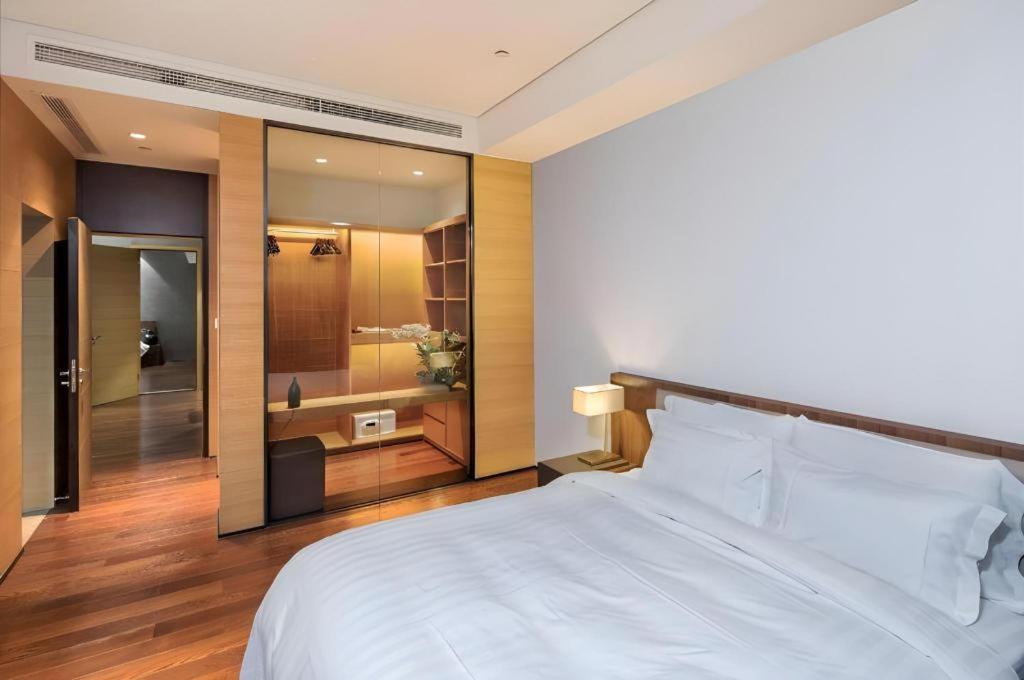 Grand Madison Qingdao Harbour-View Central（Former Qingdao Farglory Hotel） Екстериор снимка