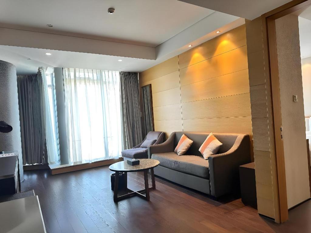 Grand Madison Qingdao Harbour-View Central（Former Qingdao Farglory Hotel） Екстериор снимка