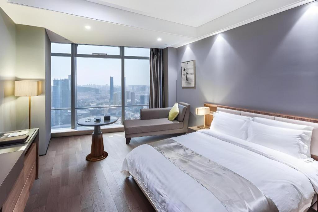 Grand Madison Qingdao Harbour-View Central（Former Qingdao Farglory Hotel） Екстериор снимка