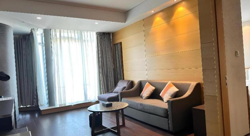 Grand Madison Qingdao Harbour-View Central（Former Qingdao Farglory Hotel） Екстериор снимка