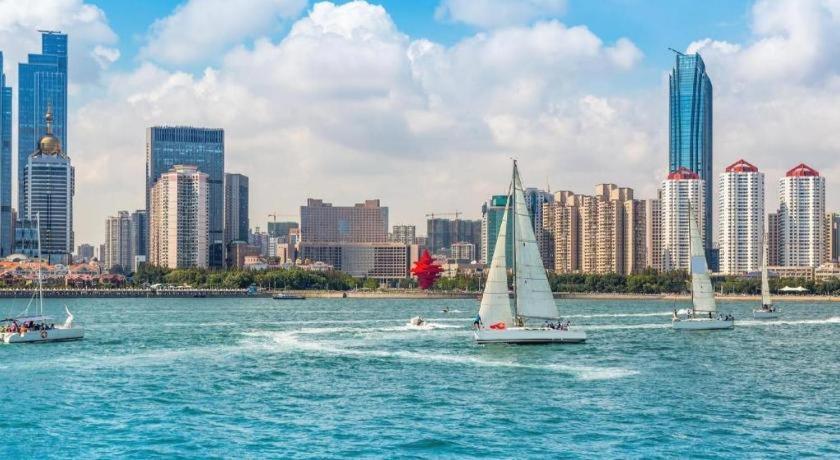 Grand Madison Qingdao Harbour-View Central（Former Qingdao Farglory Hotel） Екстериор снимка