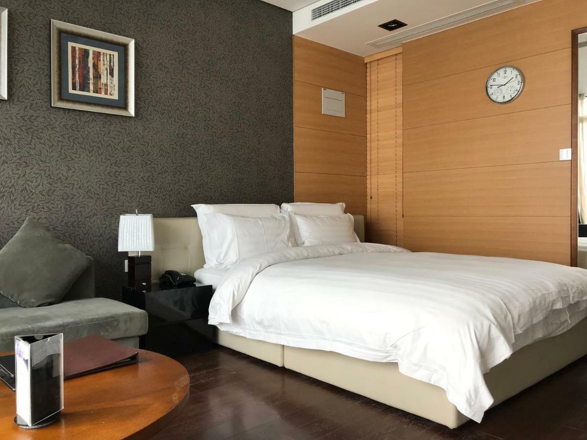 Grand Madison Qingdao Harbour-View Central（Former Qingdao Farglory Hotel） Екстериор снимка